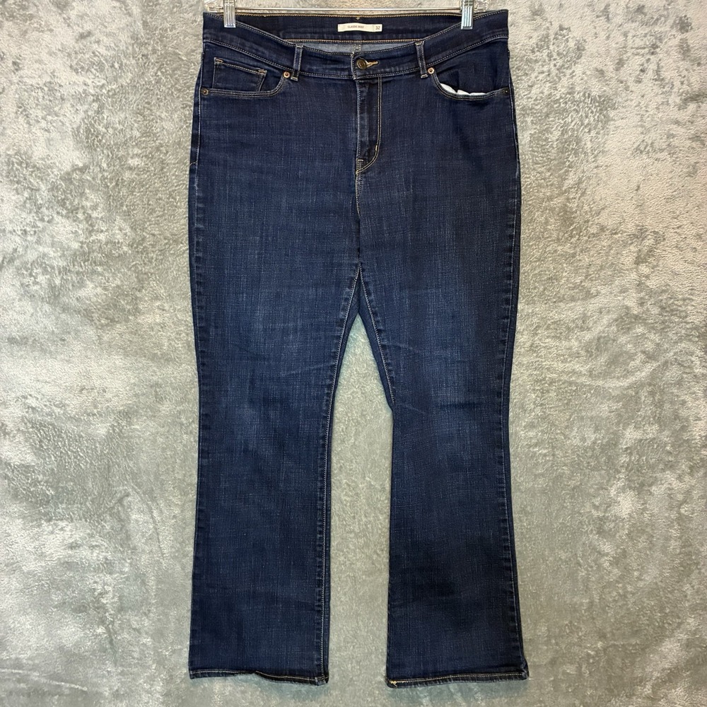 Levis Women Classic Boot Jean 32 Dark Wash Denim Stretch Mid Rise Kick Flare